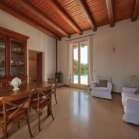 Masseria Luci فيلة ماليي