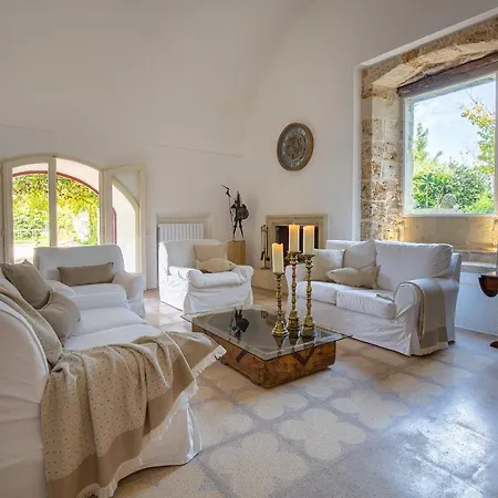 וילה Masseria Luci מאלייה